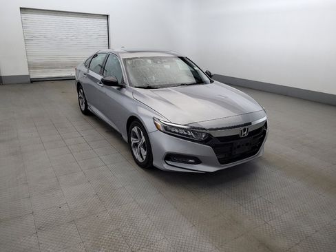 Used 2018 Honda Accord EX image 13