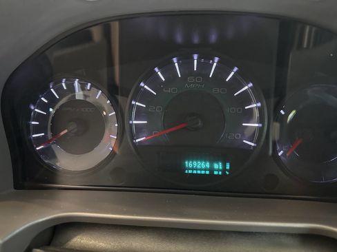 Used 2012 Ford Fusion SEL image 27