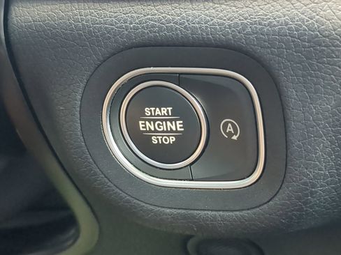 Used 2021 Mercedes-Benz GLE 450 4MATIC image 31