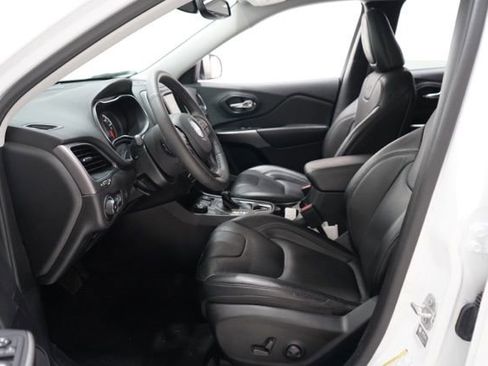 Used 2022 Jeep Cherokee Latitude Lux image 16