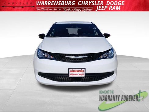 New 2026 Chrysler Voyager LX FWD image 10