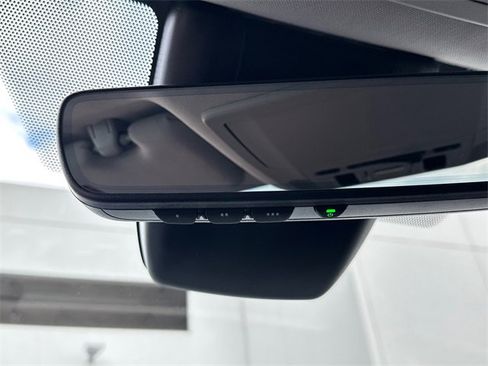 Used 2023 Toyota Highlander Limited image 35