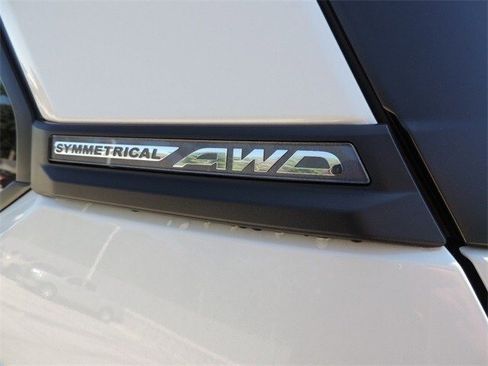 Certified 2025 Subaru Forester Premium image 15