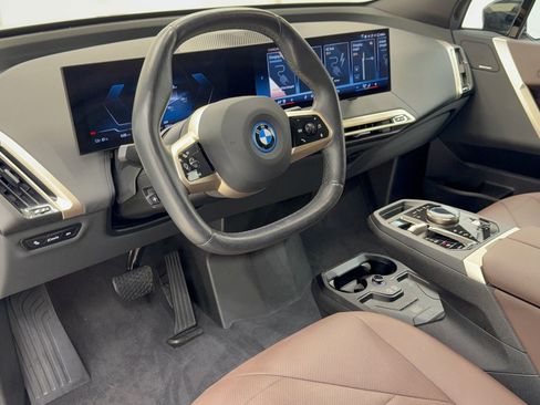 Certified 2024 BMW iX xDrive50 w/ Sport Package AWD/4WD image 4