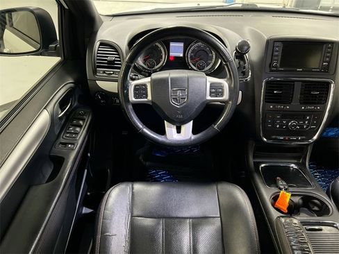Used 2017 Dodge Grand Caravan GT image 20