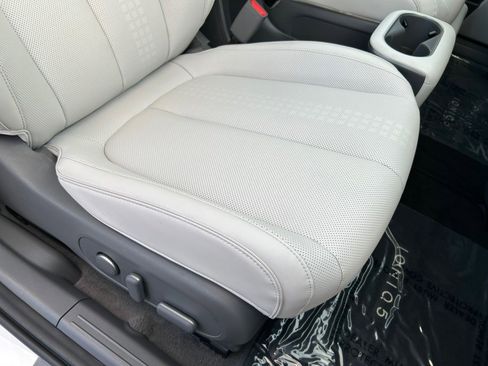 Used 2024 Hyundai Ioniq 5 Limited image 49