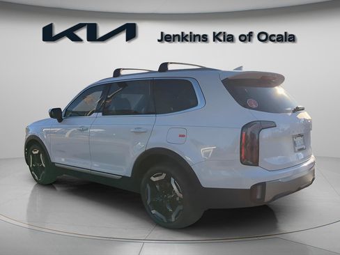New 2025 Kia Telluride EX image 3
