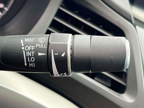 Used 2018 Acura ILX image 25