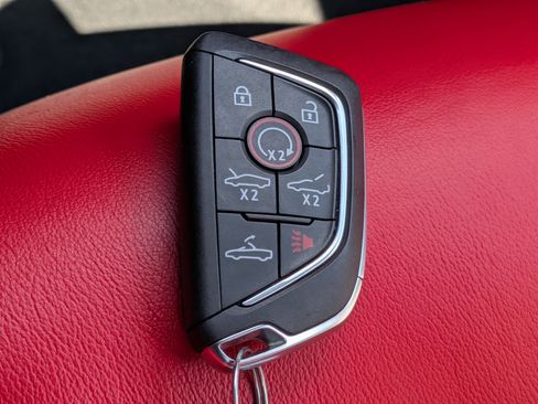 Used 2023 Chevrolet Corvette Stingray Preferred Conv w/ Stealth Interior Trim Package RWD image 33