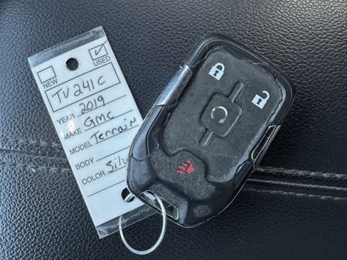 Used 2019 GMC Terrain SLE w/ Driver Convenience Package image 28