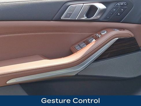 Used 2020 BMW X7 xDrive40i w/ Premium Package AWD/4WD image 22