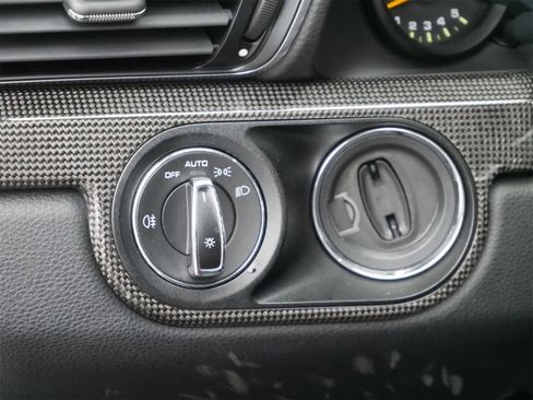 Used 2016 Porsche 911 GT3 RS image 12