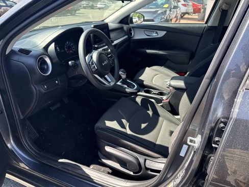 Used 2024 Kia Forte LXS FWD image 16