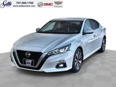 Used 2019 Nissan Altima 2.5 SV FWD image 1