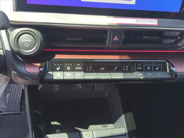 New 2027 Toyota Prius Plug-In Hybrid FWD image 20