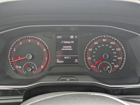 Used 2019 Volkswagen Jetta R-Line w/ R-Line Cold Weather Package image 10