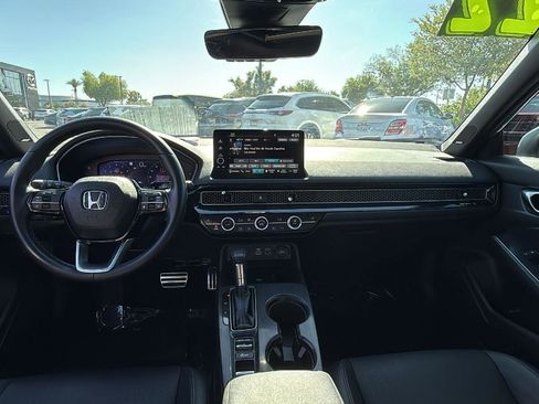 Used 2022 Honda Civic Sport Touring image 6