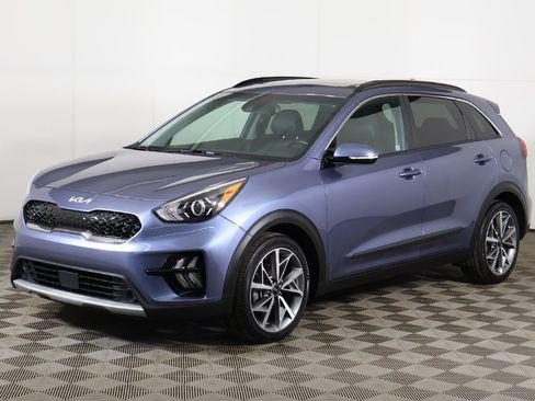 Used 2022 Kia Niro Touring Special Edition image 10