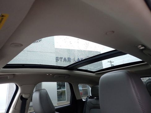 Used 2023 Lincoln Corsair AWD w/ Equipment Group 101A image 23