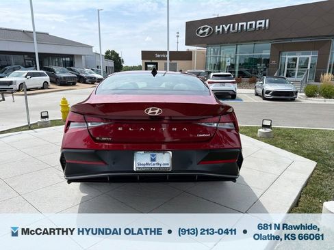 Certified 2024 Hyundai Elantra Limited FWD image 15