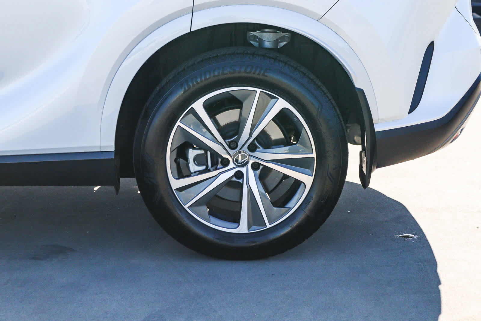 Used 2024 Lexus RX 350 Premium w/ Accessory Package (Z1) FWD image 12