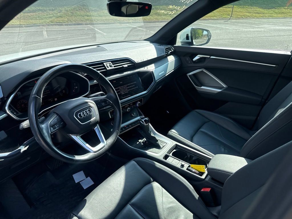 Used 2023 Audi Q3 2.0T Premium Plus w/ Premium Plus Package AWD/4WD image 11