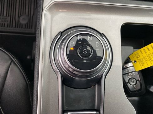 Used 2024 Ford Edge SEL w/ Convenience Package image 12