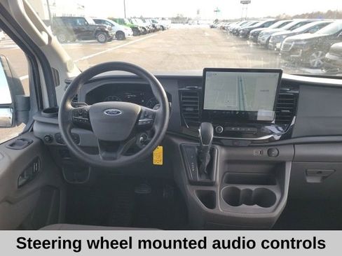 Used 2024 Ford Transit 350 XLT image 4