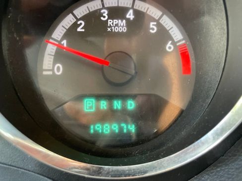 Used 2011 Dodge Caliber Heat FWD image 13