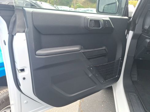 Used 2025 Ford Bronco Big Bend image 9