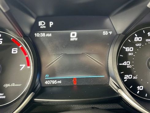 Used 2022 Alfa Romeo Giulia Ti image 18