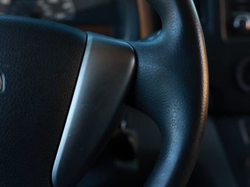 Used 2018 Nissan NV200 S image 31