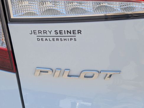 Used 2022 Honda Pilot Black Edition image 14