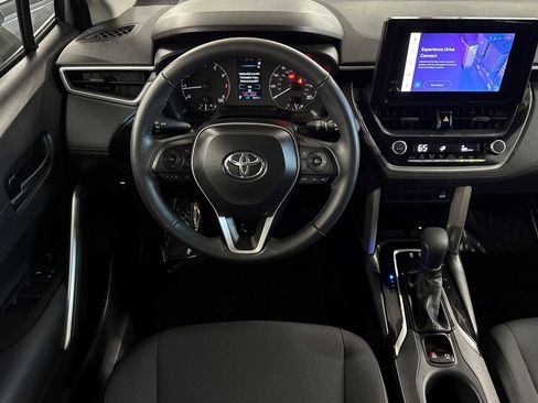 Certified 2024 Toyota Corolla Cross LE image 14