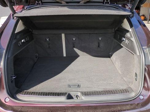 Used 2021 Buick Envision Avenir w/ Technology Package II image 11