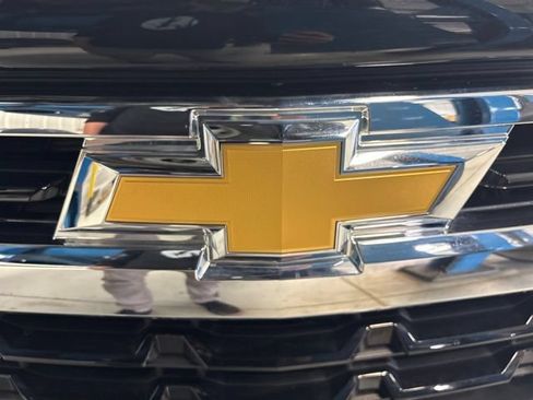 Used 2025 Chevrolet Silverado 1500 LT AWD/4WD image 42