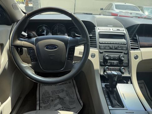 Used 2011 Ford Taurus Limited w/ 303A Rapid Spec Order Code FWD image 14