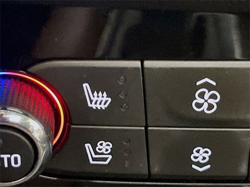 Used 2018 Buick Enclave Avenir w/ Avenir Technology Package image 22