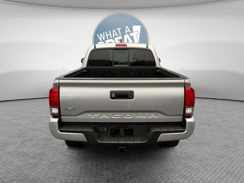 Certified 2023 Toyota Tacoma SR w/ SR Convenience Package AWD/4WD image 5