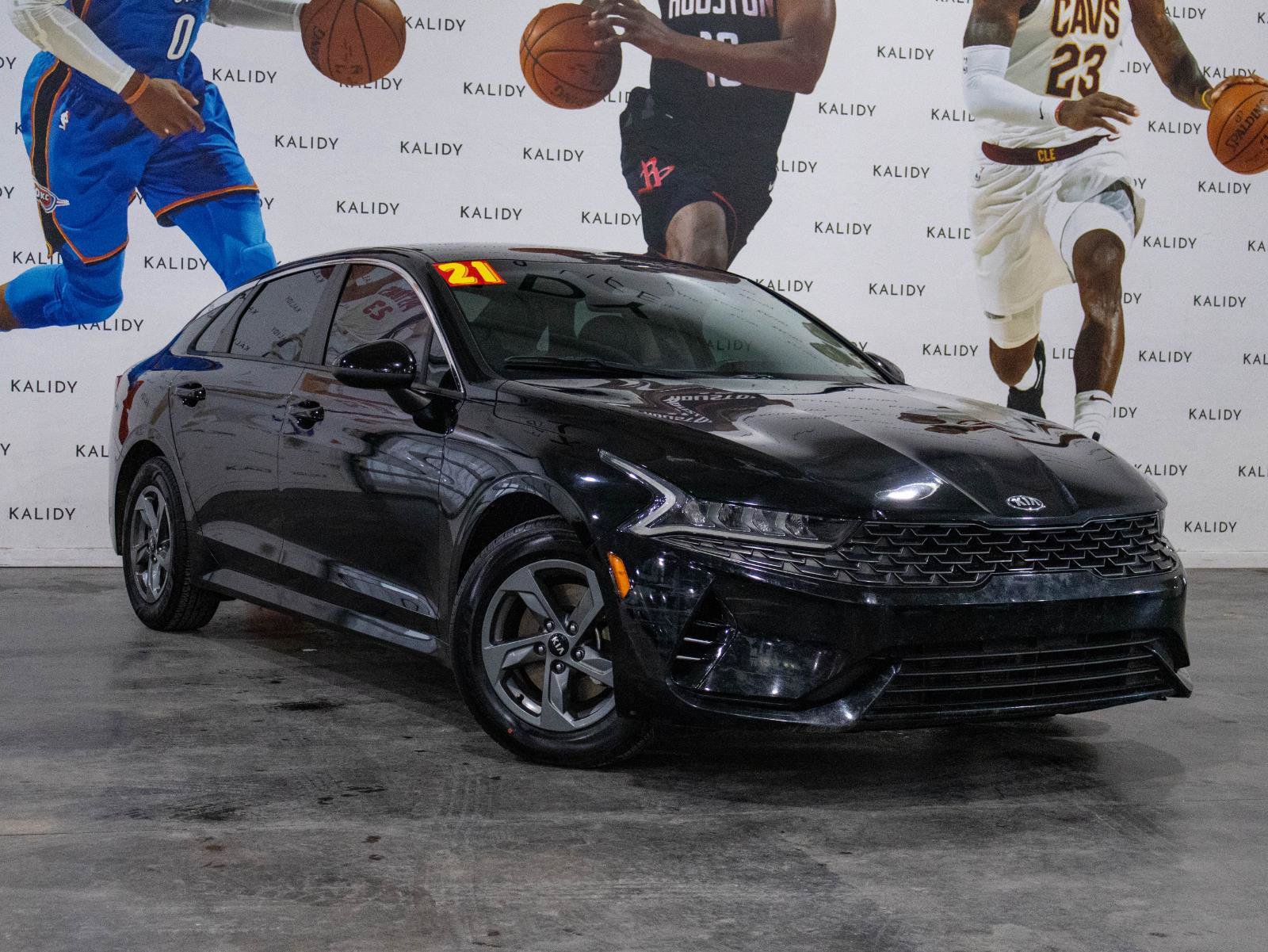 Used 2021 Kia K5 LX FWD image 2