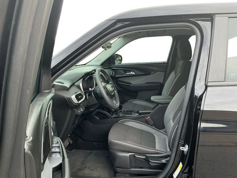 Used 2023 Chevrolet TrailBlazer LS image 14