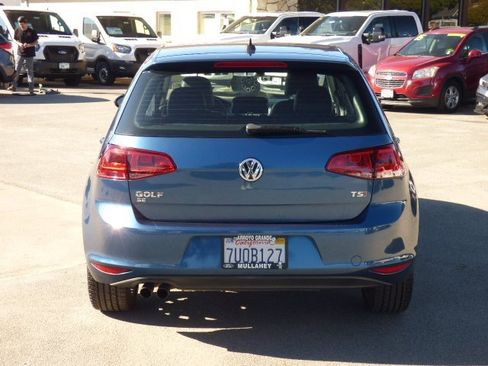 Used 2017 Volkswagen Golf SE image 16