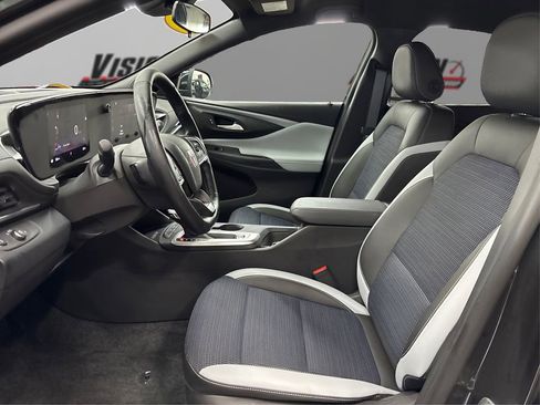 Used 2025 Buick Envista Preferred w/ Convenience I Package image 9