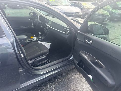 Used 2020 Kia Optima LX FWD image 12