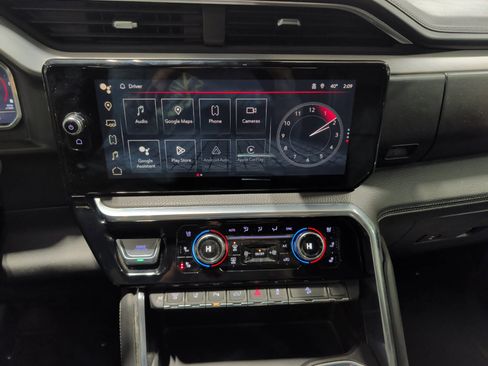 Used 2024 GMC Sierra 2500 Denali w/ Denali Reserve Package image 11