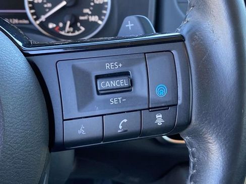 Used 2023 Nissan Rogue SV w/ SV Premium Package image 24