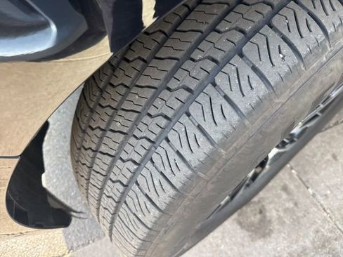 Certified 2025 Ford Expedition Platinum AWD/4WD image 9