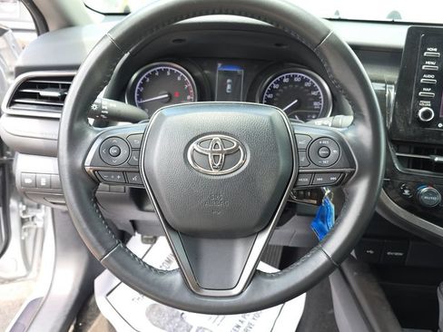 Used 2024 Toyota Camry SE FWD image 14