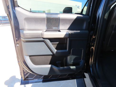 Used 2022 Ford F250 Platinum w/ FX4 Off-Road Package image 20