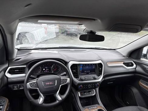 Used 2023 GMC Acadia SLE w/ Driver Convenience Package AWD/4WD image 10